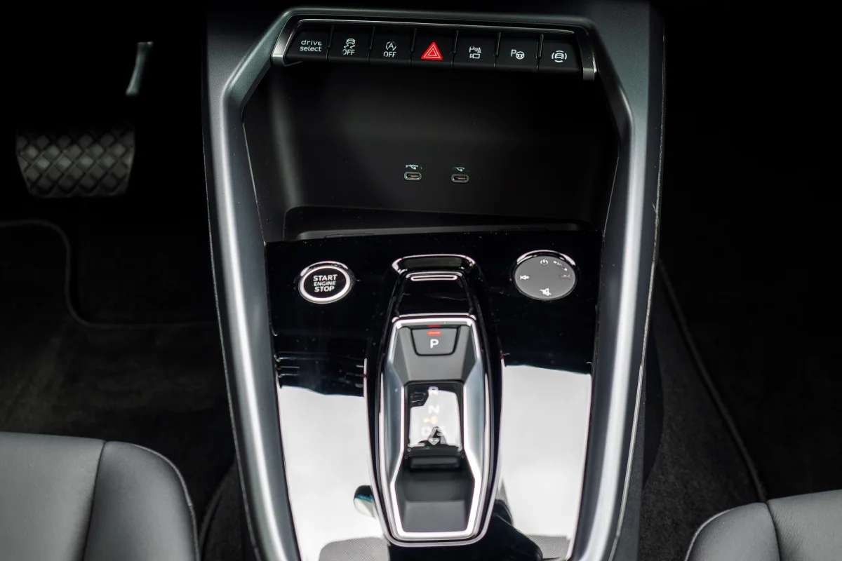 2026 AUDI A3 Luxury - Location de voiture Tanger Maroc thumbnail 9